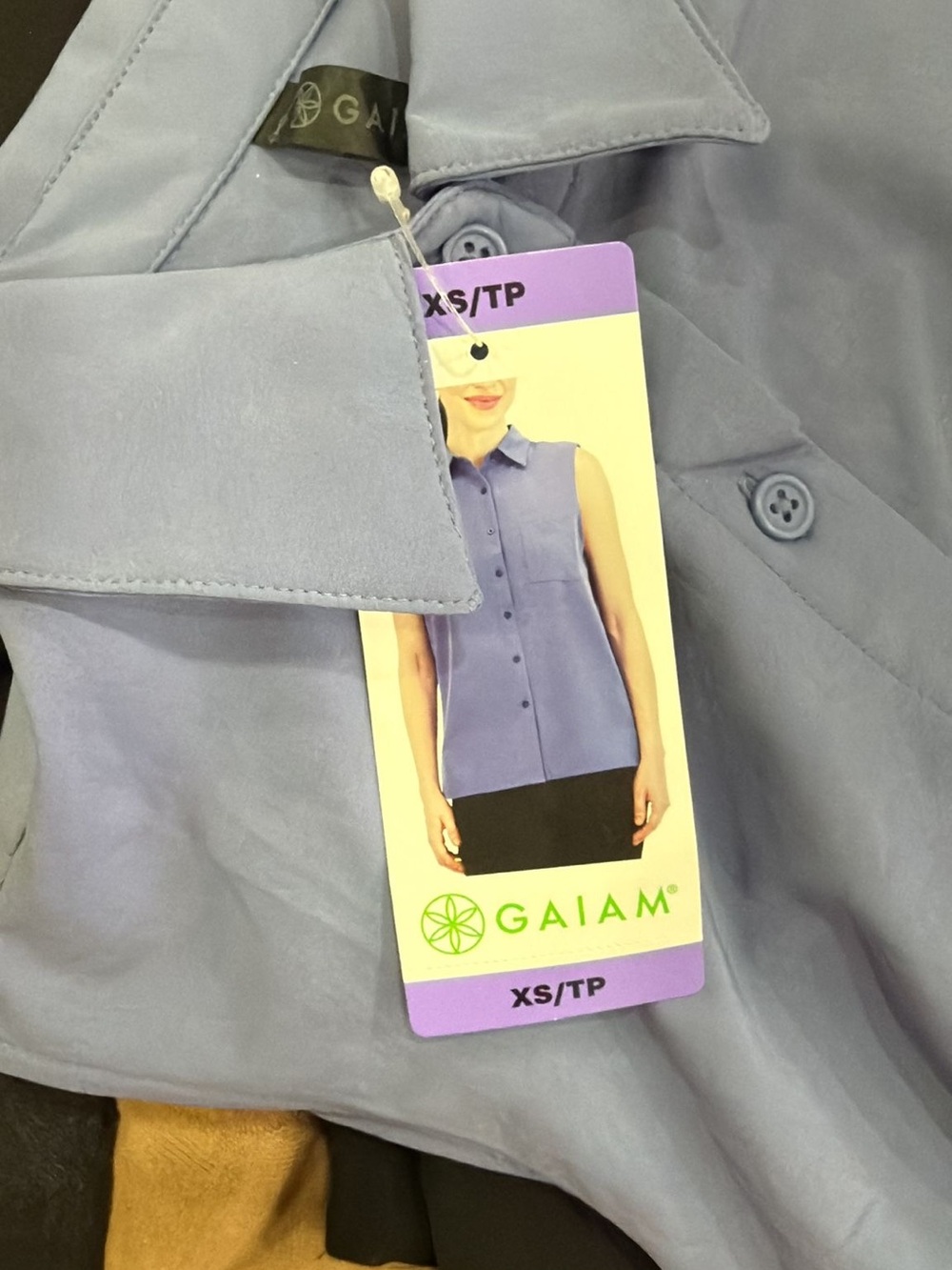 GAIAM Lavender Sleeveless Button-Front Top